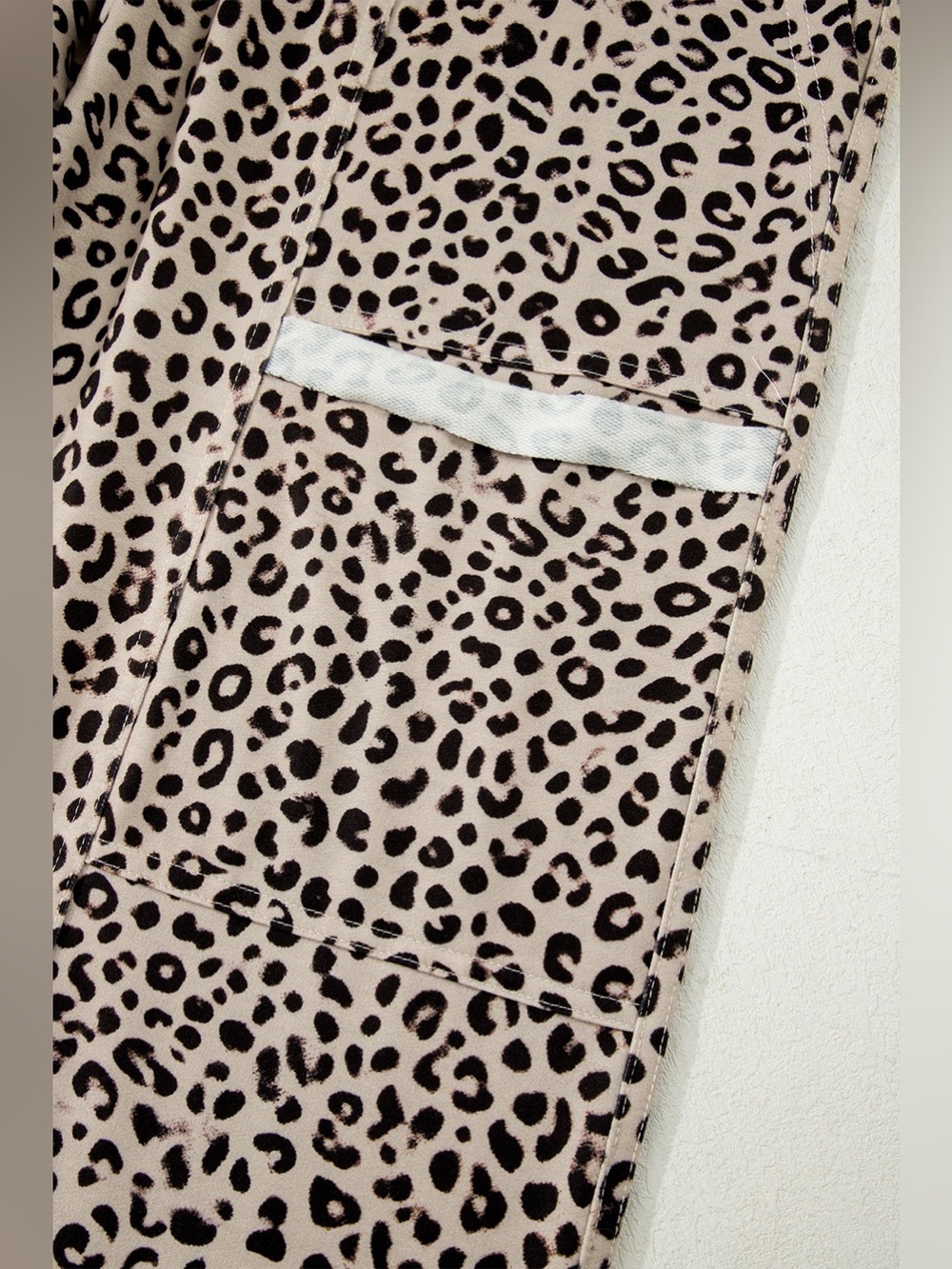 Leopard Print Wide-Leg Pants with Drawstring - Picture 12 of 15